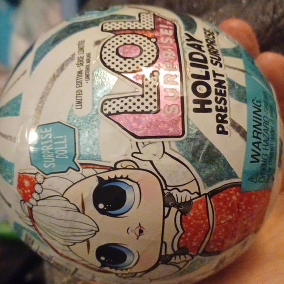 LOL Surprise Girls Holiday Present Suprise Doll Sleigh Babe W/ 8 Surprises - NEW - Picture 1 of 4